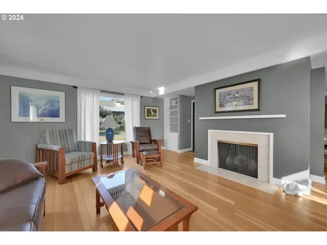 2095 Olive Street Eugene OR 97405