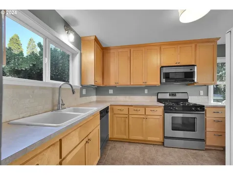 2095 Olive Street Eugene OR 97405