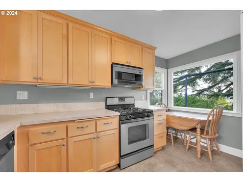 2095 Olive Street Eugene OR 97405