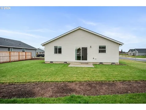 306 Yvonne Street Woodburn OR 97071