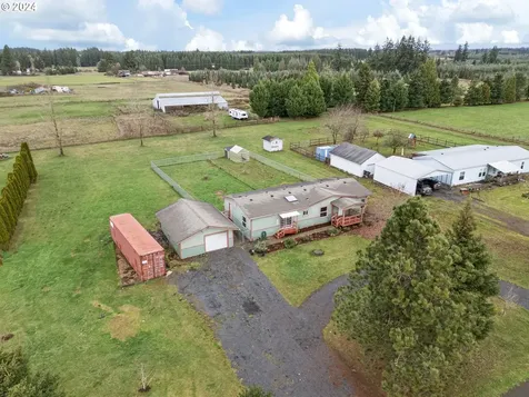 159 Shiloh Road Winlock WA 98596