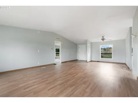 159 Shiloh Road Winlock WA 98596