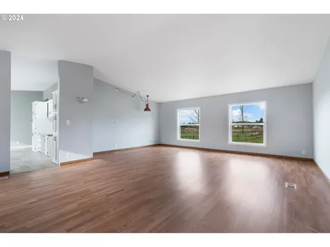 159 Shiloh Road Winlock WA 98596
