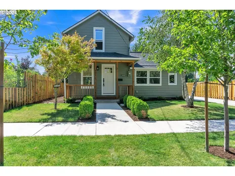 921 NE Galloway Street Mcminnville OR 97128