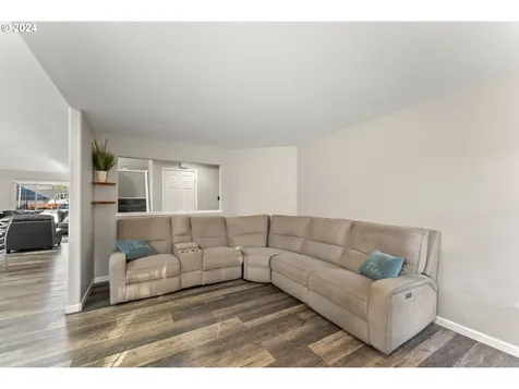 6705 NE 53rd Circle Vancouver WA 98661