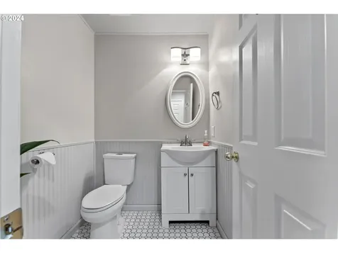 6705 NE 53rd Circle Vancouver WA 98661