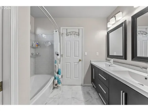 6705 NE 53rd Circle Vancouver WA 98661
