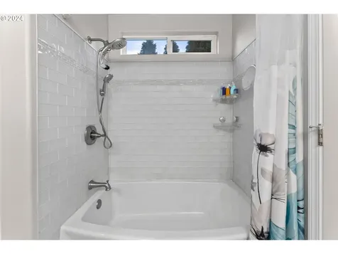 6705 NE 53rd Circle Vancouver WA 98661