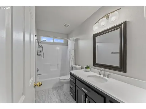 6705 NE 53rd Circle Vancouver WA 98661