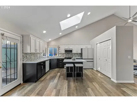 6705 NE 53rd Circle Vancouver WA 98661