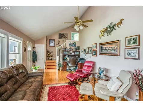35364 Searls Lane Astoria OR 97103
