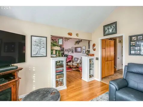 35364 Searls Lane Astoria OR 97103