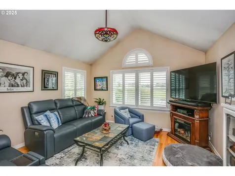 35364 Searls Lane Astoria OR 97103