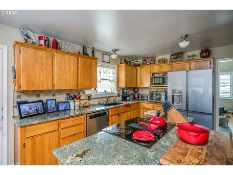 35364 Searls Lane Astoria OR 97103