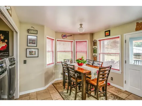 35364 Searls Lane Astoria OR 97103