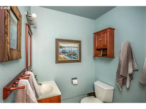35364 Searls Lane Astoria OR 97103