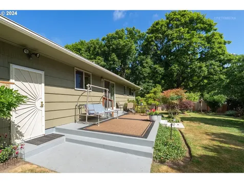 9220 N Berkeley Avenue Portland OR 97203