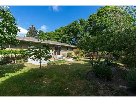 9220 N Berkeley Avenue Portland OR 97203