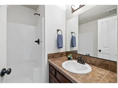 17409 Ne 36th Street Vancouver WA 98682