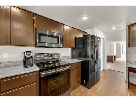 14206 Ne 52nd Street Vancouver WA 98682