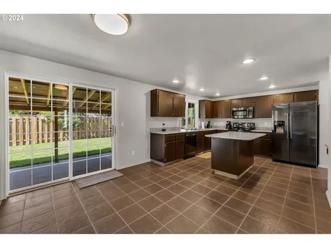 14206 Ne 52nd Street Vancouver WA 98682