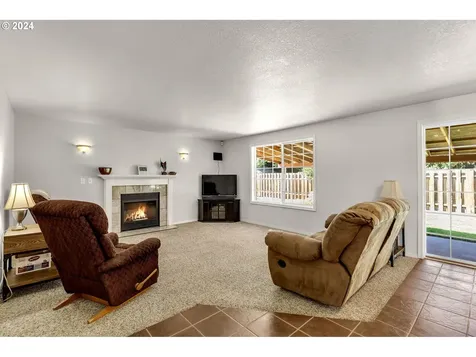 14206 Ne 52nd Street Vancouver WA 98682