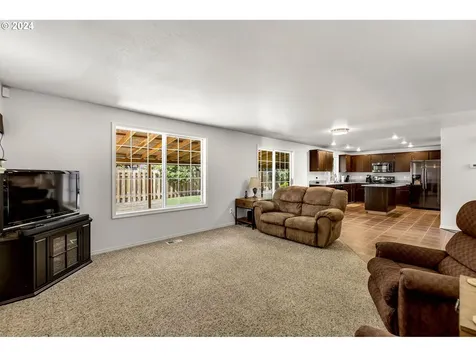 14206 Ne 52nd Street Vancouver WA 98682