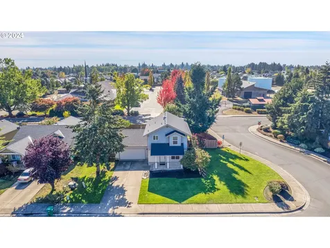 1376 Arlington Avenue Woodburn OR 97071