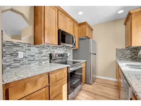 1376 Arlington Avenue Woodburn OR 97071