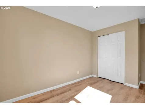 1376 Arlington Avenue Woodburn OR 97071