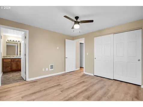 1376 Arlington Avenue Woodburn OR 97071