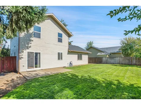 1376 Arlington Avenue Woodburn OR 97071