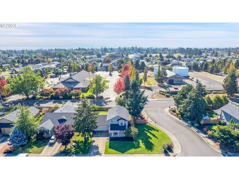1376 Arlington Avenue Woodburn OR 97071