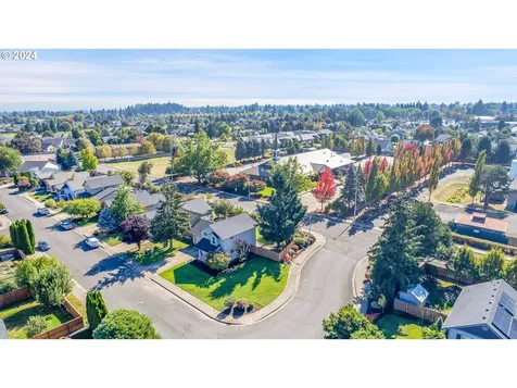 1376 Arlington Avenue Woodburn OR 97071