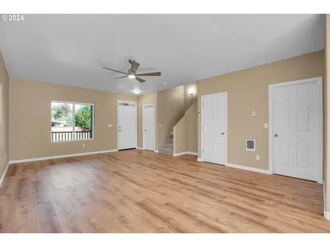 1376 Arlington Avenue Woodburn OR 97071
