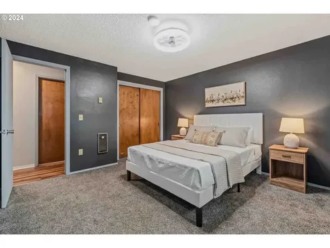 15003 Ne 48th Street Vancouver WA 98682