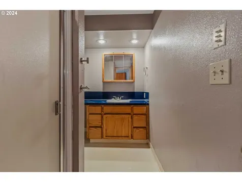 15003 Ne 48th Street Vancouver WA 98682