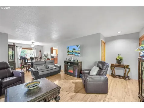 58345 Lindsay Lane Warren OR 97053