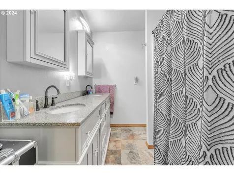 58345 Lindsay Lane Warren OR 97053