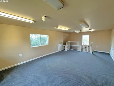 304 Oxford Street Brookings OR 97415