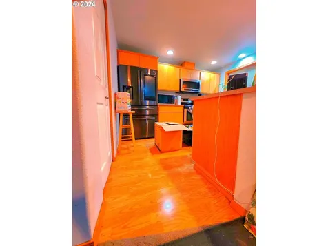 731 N Lincoln Street Lafayette OR 97127