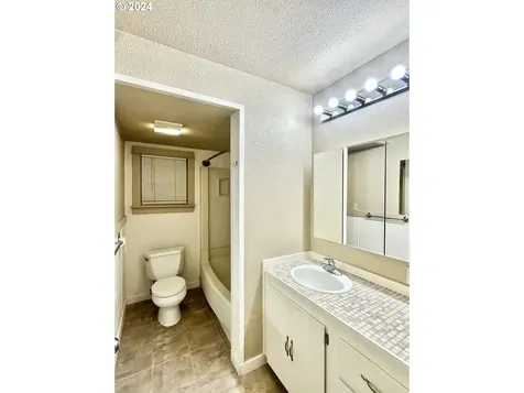 1614 Z Avenue La Grande OR 97850