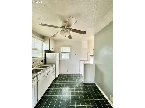 1614 Z Avenue La Grande OR 97850