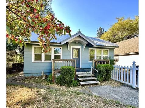 1614 Z Avenue La Grande OR 97850
