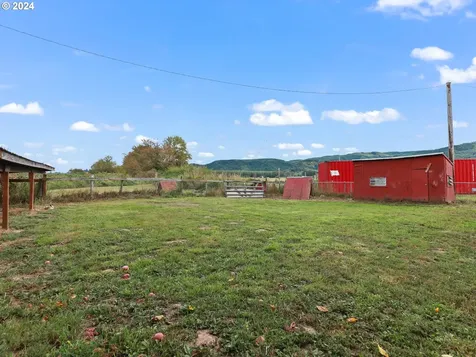 14043 Midland District Road Clatskanie OR 97016