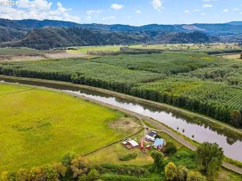 14043 Midland District Road Clatskanie OR 97016