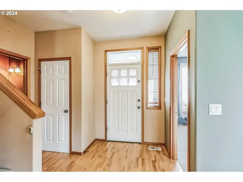 91 Sw 106th Place Portland OR 97225