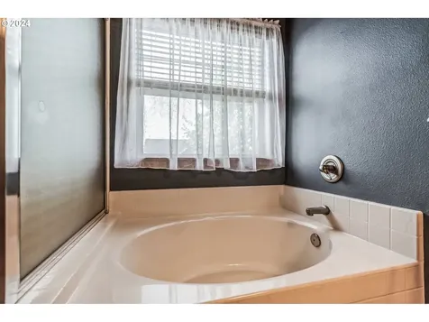 91 Sw 106th Place Portland OR 97225