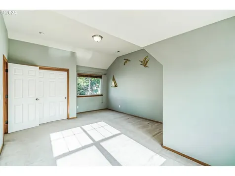 91 Sw 106th Place Portland OR 97225