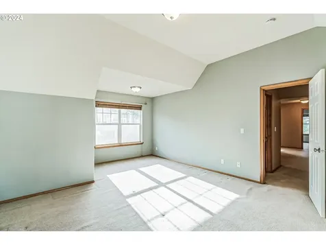 91 Sw 106th Place Portland OR 97225